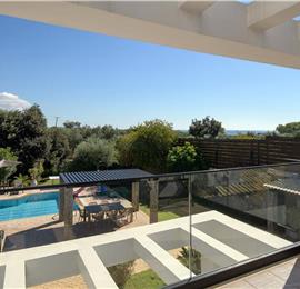 4 bedroom villa with pool, Chalikounas, sleeps 8